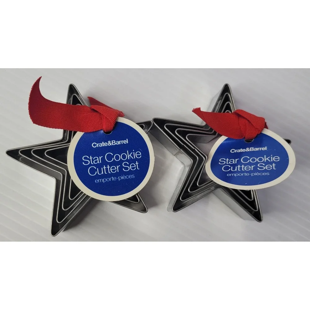 Crate‎ & Barrel Star Cookie Cutter Set Silver Metal Nesting 2 Sets NEW